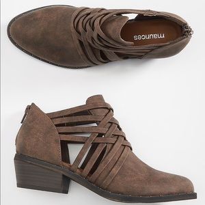 New w/o Box size 7 Maurice brown